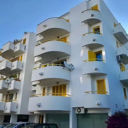 Al - R&r Flat, City Center *