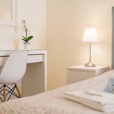 Al - R&r Flat, City Center Apartment